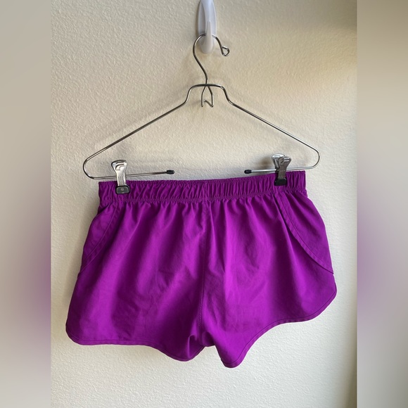 New Balance Small Purple Shorts - Picture 2 of 3